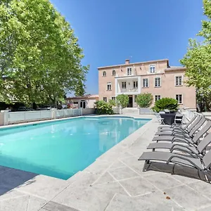 https://domaine-de-la-nerthe.fr-provencehotel.com