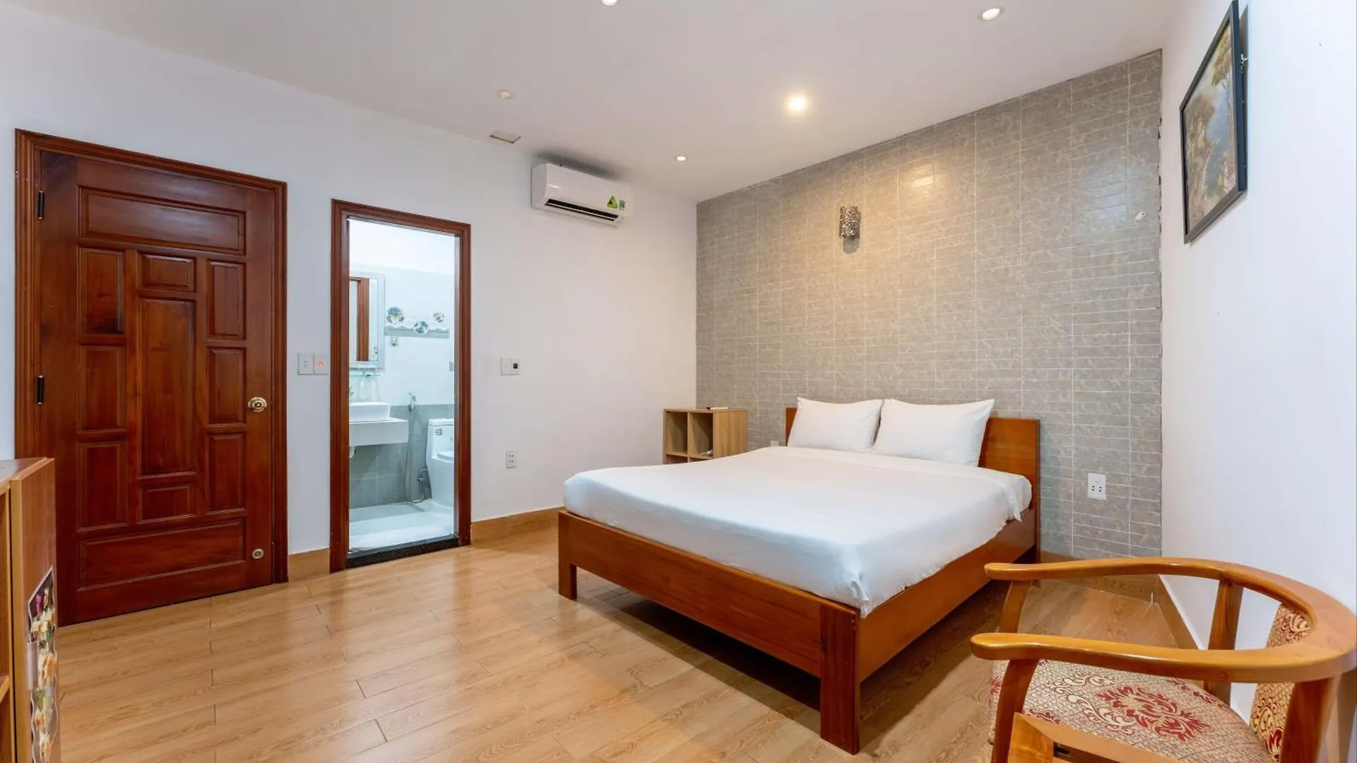Cucumber Hostel 호이안